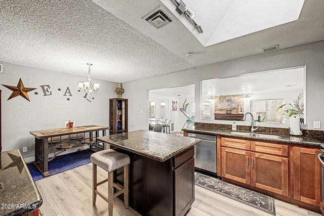 2208 W SILVERGATE Drive, Chandler, AZ 85224
