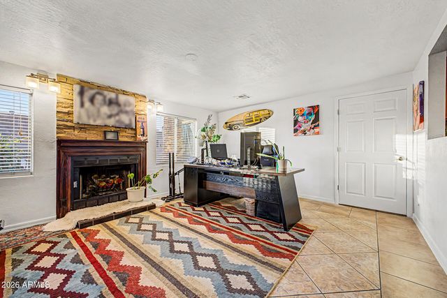 2208 W SILVERGATE Drive, Chandler, AZ 85224