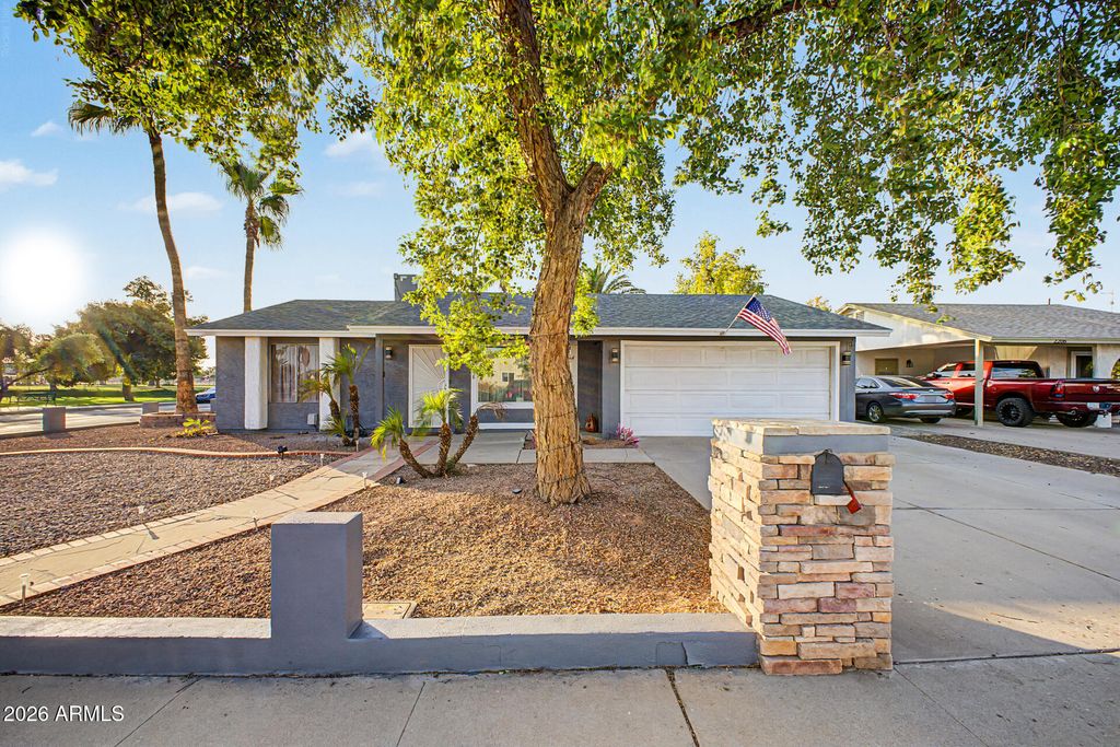 2208 W SILVERGATE Drive, Chandler, AZ 85224 — photo 5