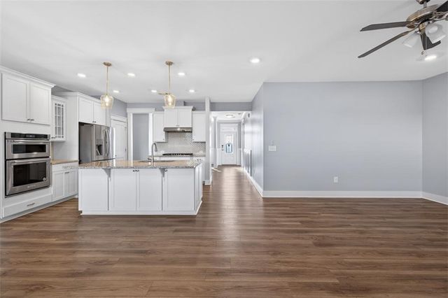 6928 Manchester Drive, Flowery Branch, GA 30542