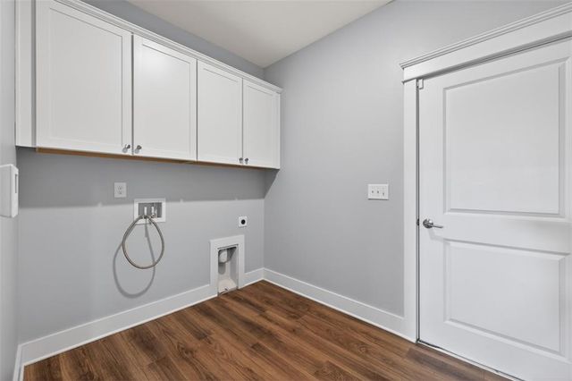 6928 Manchester Drive, Flowery Branch, GA 30542