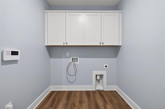 6928 Manchester Drive, Flowery Branch, GA 30542