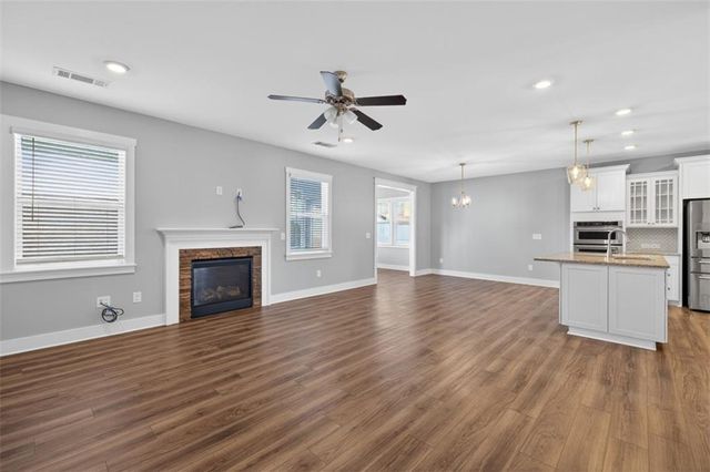 6928 Manchester Drive, Flowery Branch, GA 30542