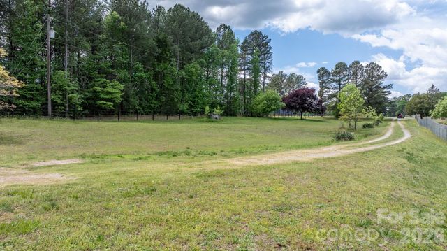 1293 Bess Chapel Church Road, Cherryville, NC 28021