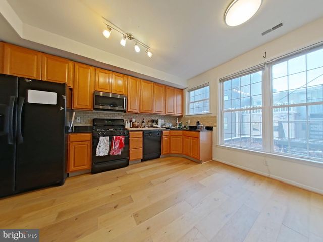 2152 WEBSTER ST, Philadelphia, PA 19146