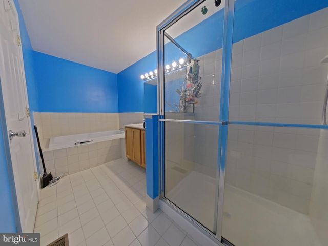 2152 WEBSTER ST, Philadelphia, PA 19146