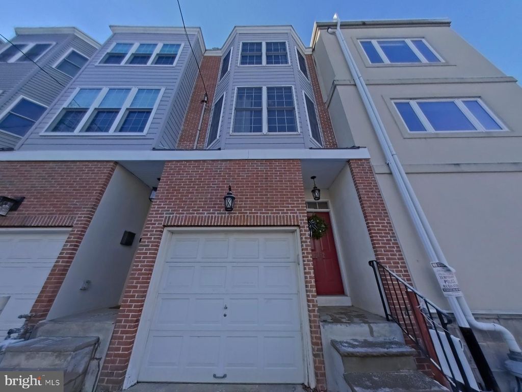 2152 WEBSTER ST, Philadelphia, PA 19146