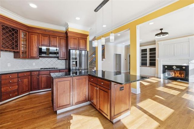 250 FIELDSBORN Court, Atlanta, GA 30328