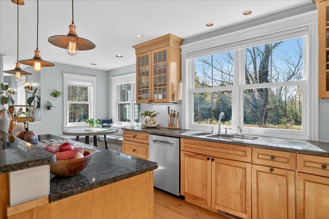 833 Shaw Mansion Road, Waterbury, VT 05677