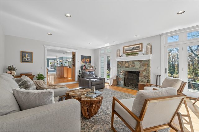 833 Shaw Mansion Road, Waterbury, VT 05677