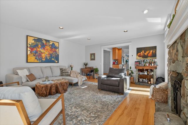 833 Shaw Mansion Road, Waterbury, VT 05677