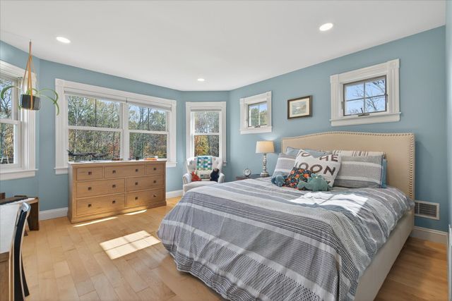 833 Shaw Mansion Road, Waterbury, VT 05677