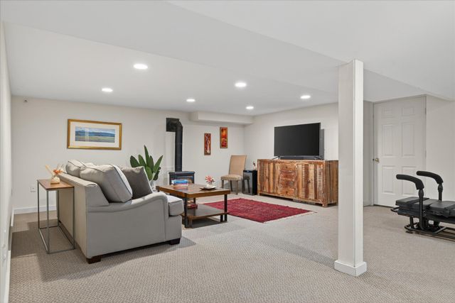 833 Shaw Mansion Road, Waterbury, VT 05677