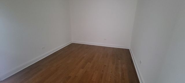 930 W Belmont Avenue 205, Chicago, IL 60657