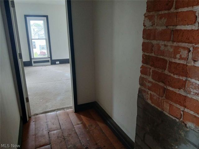 247 Whitney Street, Conneaut, OH 44030