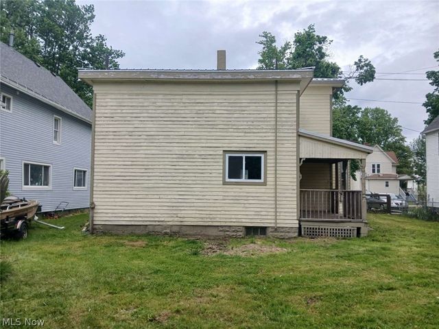 247 Whitney Street, Conneaut, OH 44030