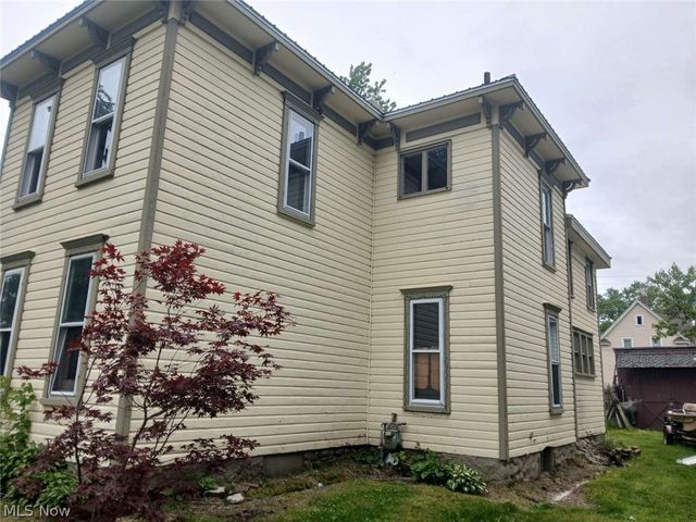 247 Whitney Street, Conneaut, OH 44030