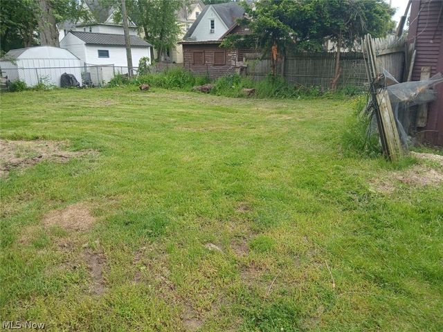 247 Whitney Street, Conneaut, OH 44030