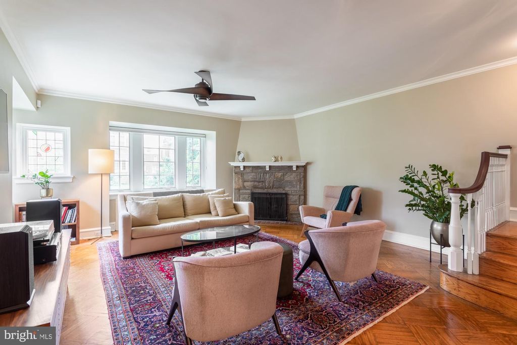 520 E ALLENS LN, PHILADELPHIA, PA 19119 — photo 4