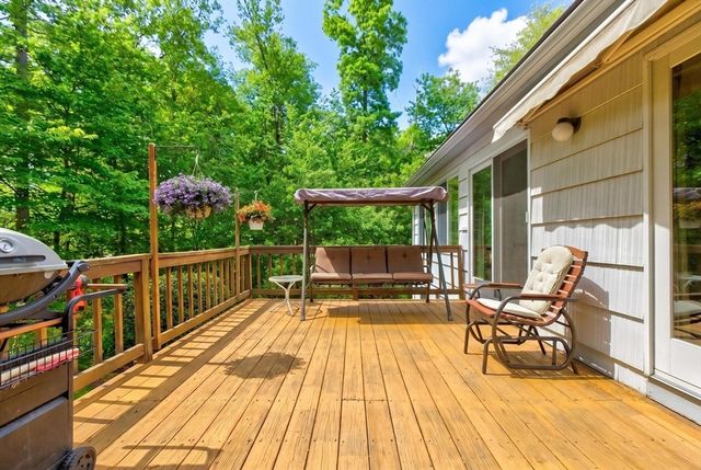 5 Williams Circle, Burlington, MA 01803