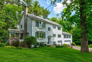 5 Williams Circle, Burlington, MA 01803