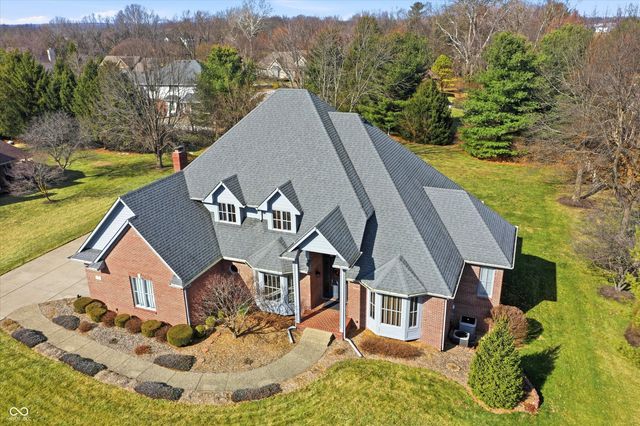 6010 Fawnwood Drive, Greenwood, IN 46143