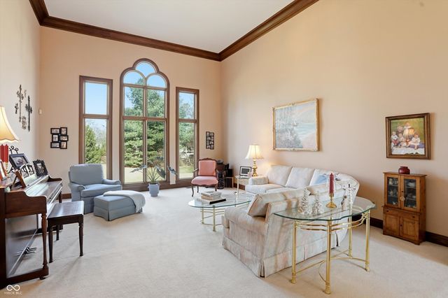 6010 Fawnwood Drive, Greenwood, IN 46143