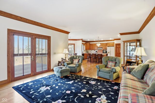 6010 Fawnwood Drive, Greenwood, IN 46143