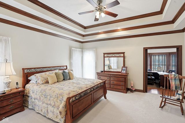 6010 Fawnwood Drive, Greenwood, IN 46143