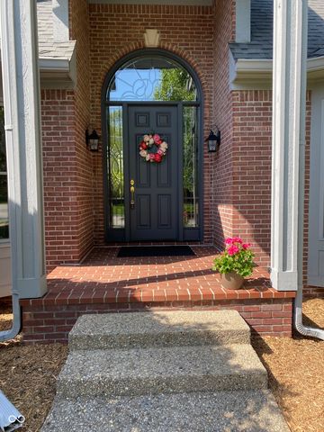 6010 Fawnwood Drive, Greenwood, IN 46143