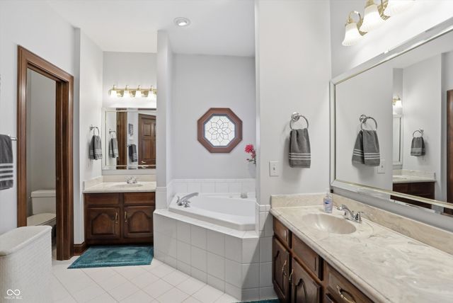 6010 Fawnwood Drive, Greenwood, IN 46143