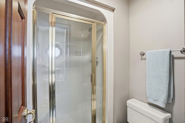 6010 Fawnwood Drive, Greenwood, IN 46143