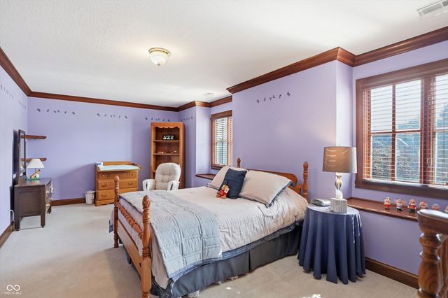 6010 Fawnwood Drive, Greenwood, IN 46143