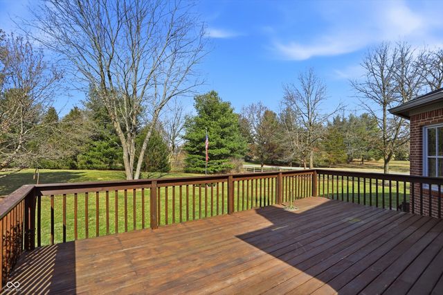 6010 Fawnwood Drive, Greenwood, IN 46143