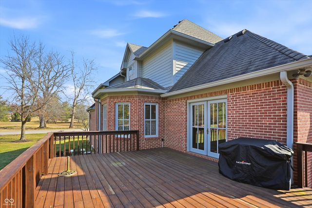 6010 Fawnwood Drive, Greenwood, IN 46143