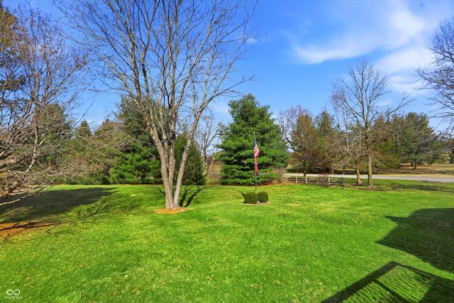 6010 Fawnwood Drive, Greenwood, IN 46143