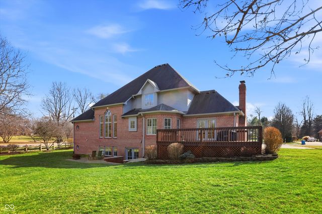 6010 Fawnwood Drive, Greenwood, IN 46143