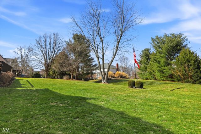 6010 Fawnwood Drive, Greenwood, IN 46143