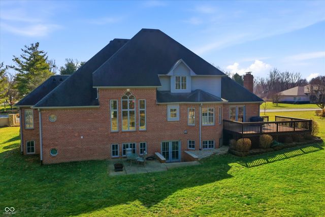 6010 Fawnwood Drive, Greenwood, IN 46143