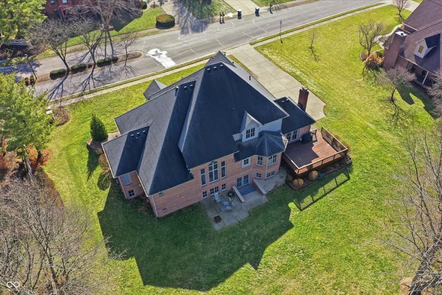 6010 Fawnwood Drive, Greenwood, IN 46143