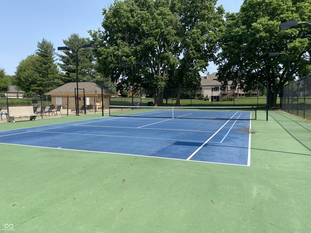 6010 Fawnwood Drive, Greenwood, IN 46143