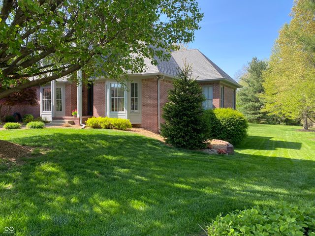 6010 Fawnwood Drive, Greenwood, IN 46143