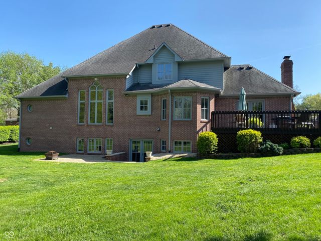 6010 Fawnwood Drive, Greenwood, IN 46143