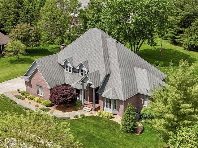 6010 Fawnwood Drive, Greenwood, IN 46143