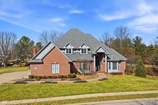 6010 Fawnwood Drive, Greenwood, IN 46143