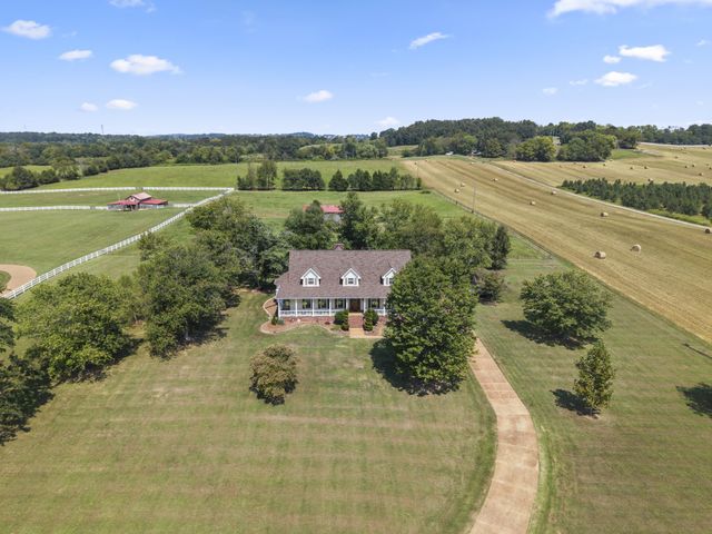 625 Double Log Cabin Rd, Lebanon, TN 37087