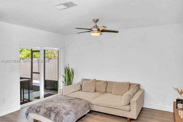 801 NE 81st St, Miami, FL 33138