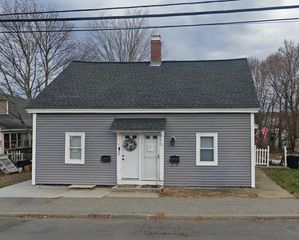 42 Water Street 42, North Andover, MA 01845