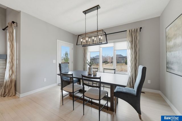 9801 S 30 Street, Lincoln, NE 68516