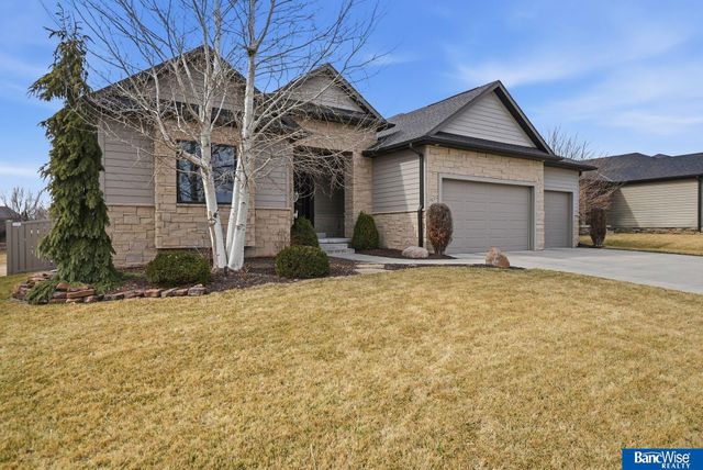 9801 S 30 Street, Lincoln, NE 68516